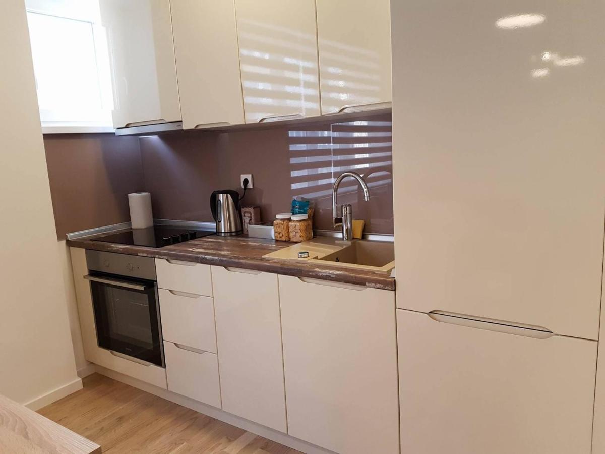 Modern Apartment In The City Center- Best Location Сараево Экстерьер фото