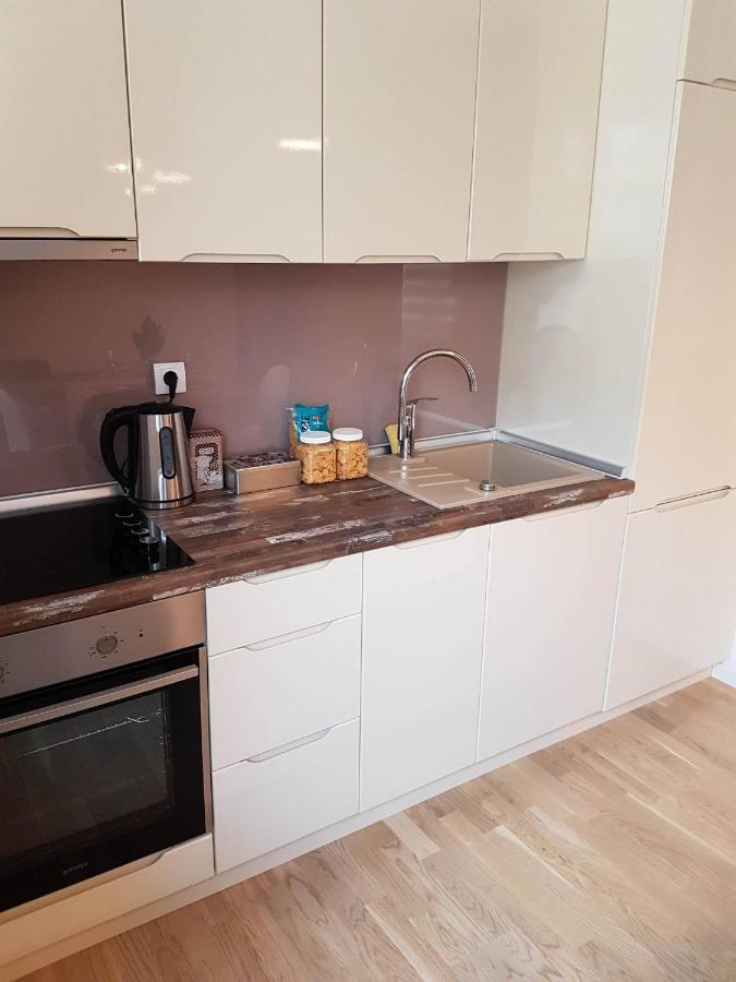 Modern Apartment In The City Center- Best Location Сараево Экстерьер фото